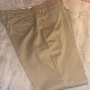 Dickies boy’s Khaki Chinos size 16R slacks